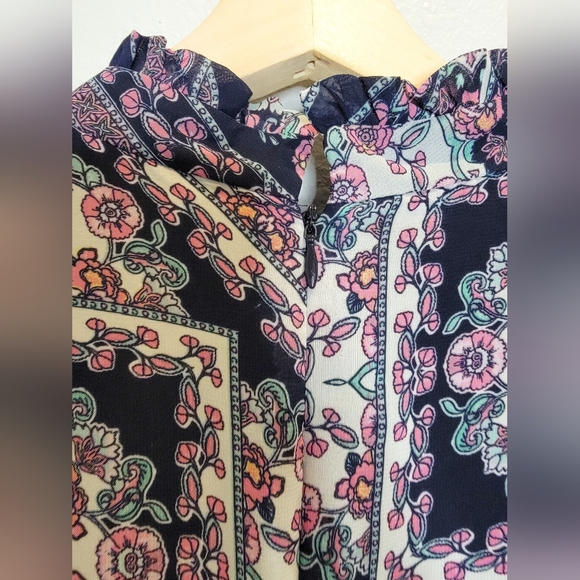 Julia Jordan Maxi Floral Dress - Picture 13 of 15